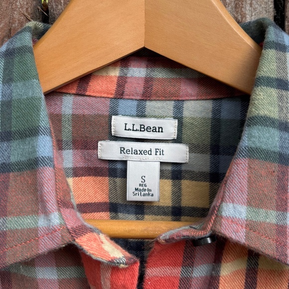 L.L. BEAN Women’s Scotch Plaid Flannel Shirt Relaxed, Washed Buchanan S - Picture 5 of 6